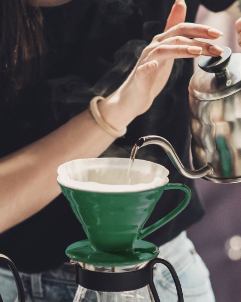 El Gran Debate de los Filtros de Café: ¿Blanqueados o Sin Blanquear? -  Perfect Daily Grind Español
